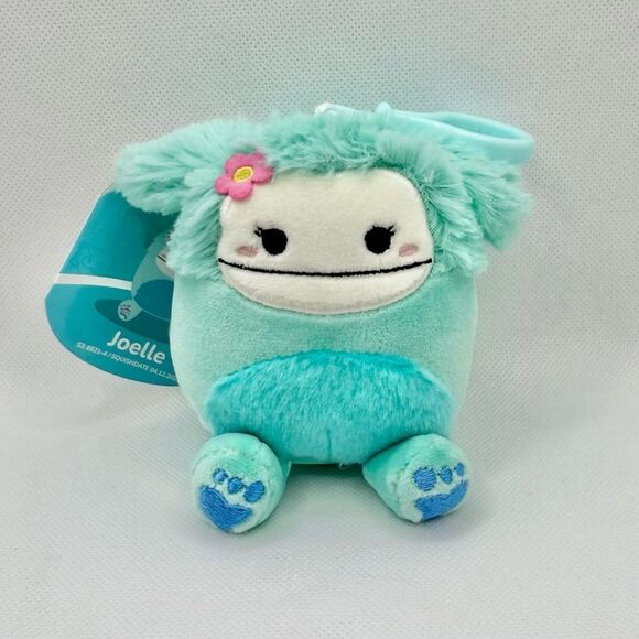 Squishmallows Other - Squishmallows Joelle the Bigfoot Clip with Flower Accent New with Tags Blue